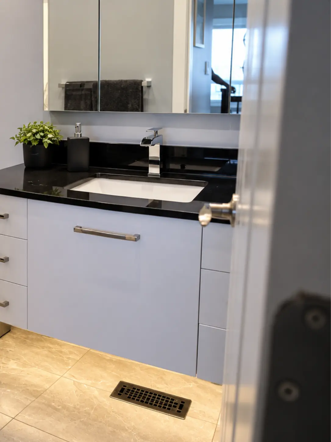 Pacific Living Contracting - Bathroom Renovation Coquitlam a2